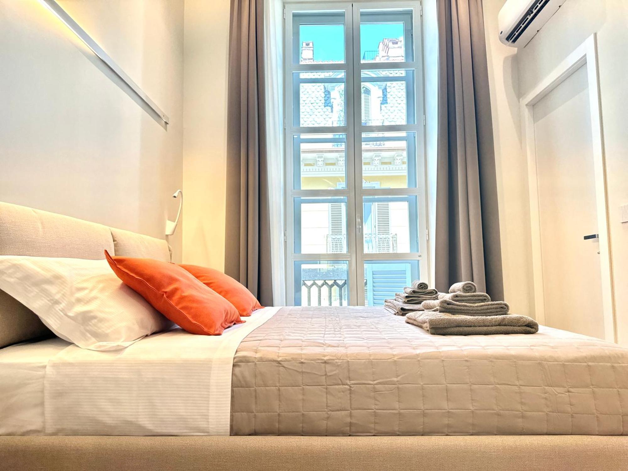 Savoy Luxury Apartment City Center ตูริน ภายนอก รูปภาพ