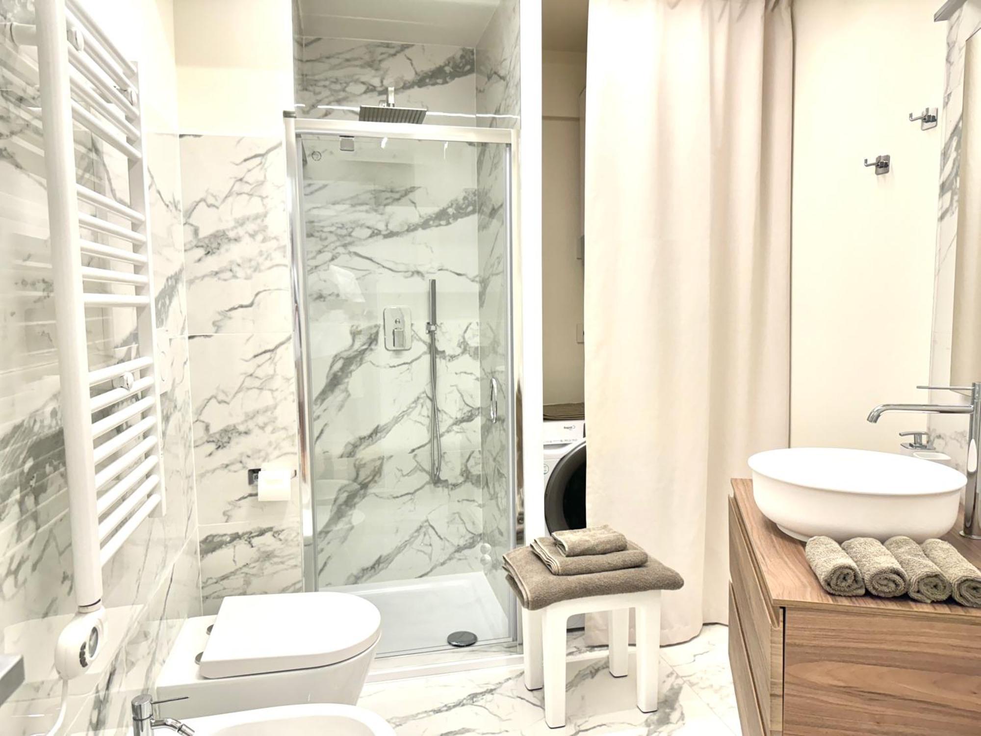 Savoy Luxury Apartment City Center ตูริน ภายนอก รูปภาพ